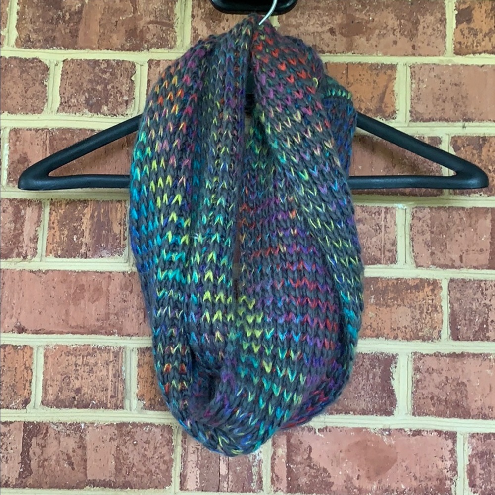 Infinity scarf